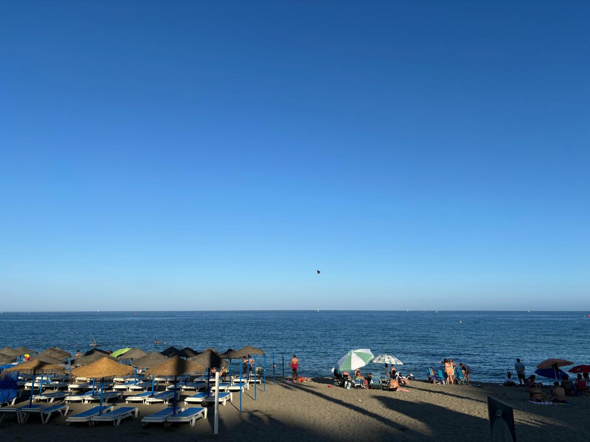 Aloha Playa Vistas Al Mar Apartment Benalmadena Luaran gambar